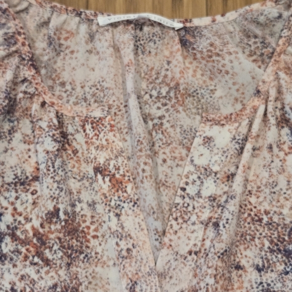 Vilot + Claire Multicolor Blouse - Picture 6 of 11